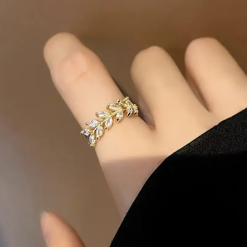 Leaf Ring with Zirconia